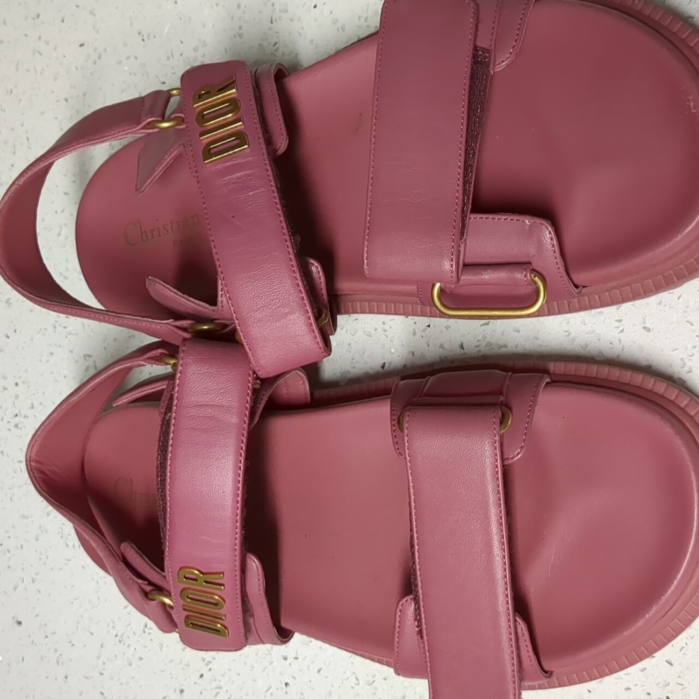 Women sandals